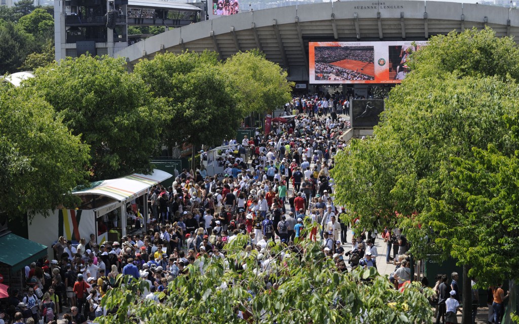 TENNIS - INTERNATIONAUX DE FRANCE - ROLAND GARROS 2014 - PARIS (FRA) - 3EME TOUR - ALLEE. PHOTO : PHILIPPE MONTIGNY / FFT
